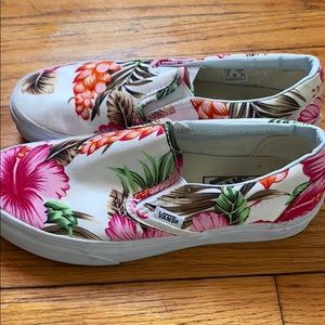 Classic Slip On (Hawaiian Floral) White
